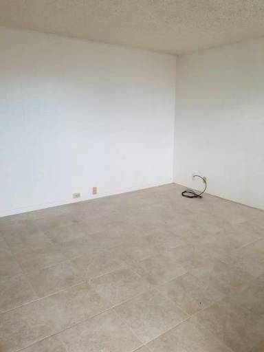 Main picture of 379 N Market St