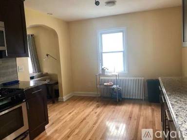 Main picture of 20 Paragon Ln
