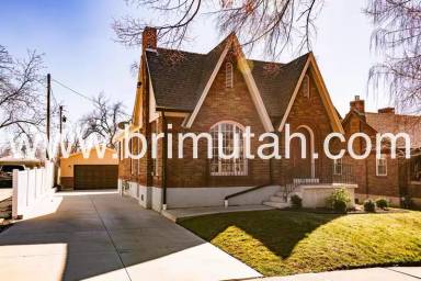 Main picture of 1572 E Kensington Ave