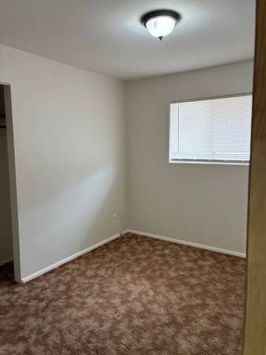 Main picture of 601 E 15th St