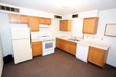 Main picture of 1102 N 39th St
