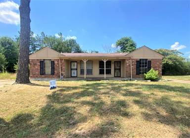 Main picture of 5655 Myers Rd