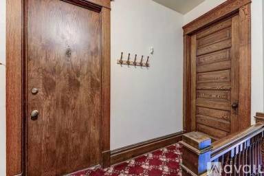 Main picture of 2636 Lyndale Ave S