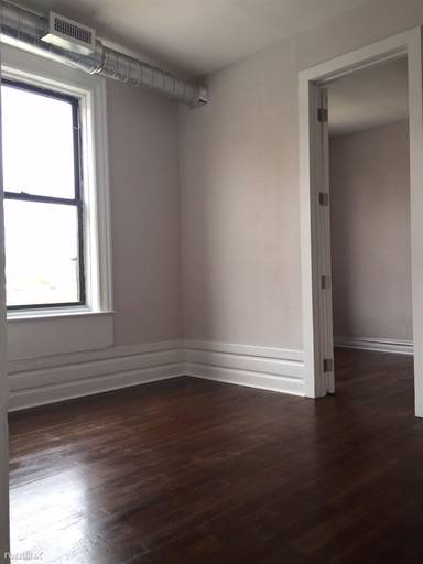 Main picture of 696 Willoughby Ave
