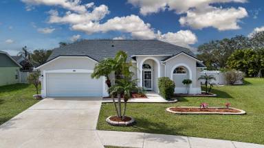 Main picture of 4804 11th Avenue Cir E
