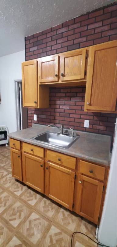 Main picture of 2012 1/2 Vinton St