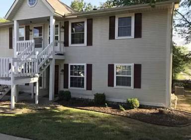 Main picture of 8519 N Main St