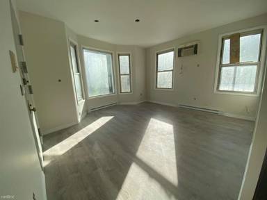 Main picture of 221 67th St