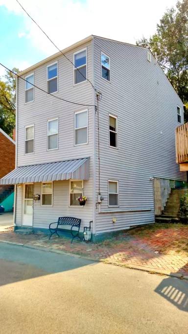 Main picture of 36 Magdalene St