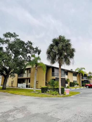Main picture of 2950 Clark Rd