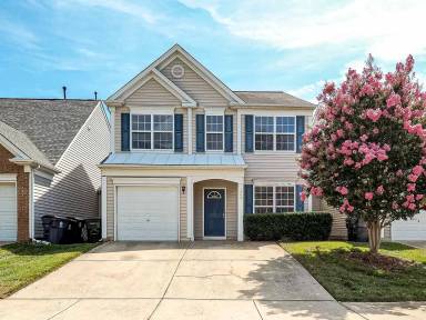 Main picture of 303 Apricot Cir