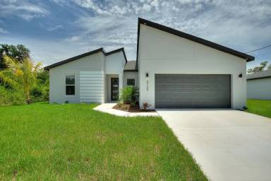 Main picture of 16299 Alcira Cir
