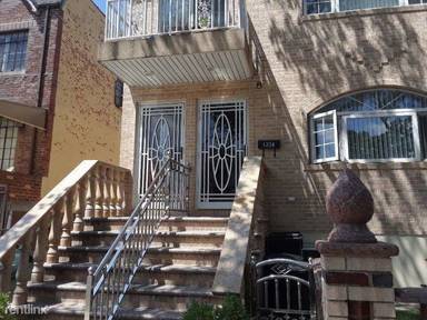 Main picture of 1234 E 49th St
