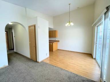 Main picture of 2731 Lee St