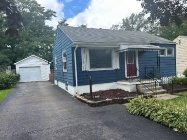 Main picture of 329 Buckeye Ave