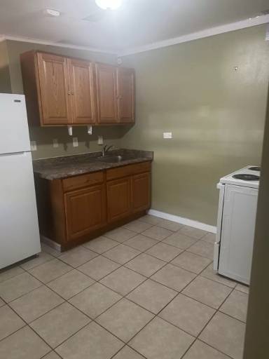 Main picture of 425 S Lanai St