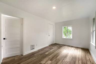 Main picture of 6215 28th St NE