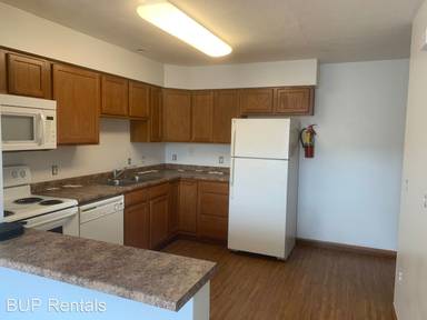 Main picture of 131 Spring St Apartments