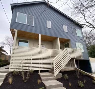 Main picture of 4808 SE Franklin St