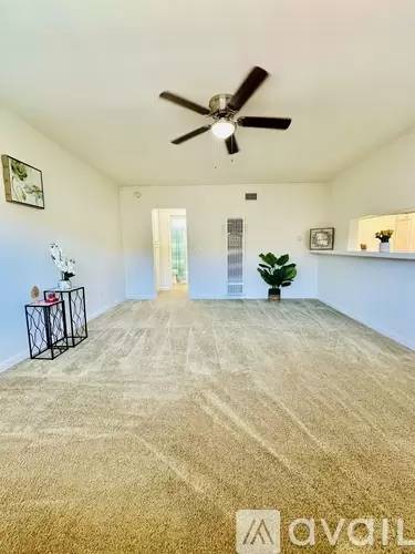 Main picture of 732 W Imperial Ave