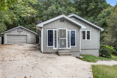 Main picture of 927 Cunningham Ave