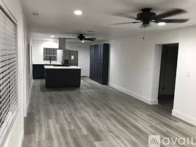 Main picture of 412 Wisconsin Ave