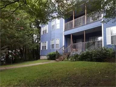 Main picture of 110 N School Ave, Fayetteville