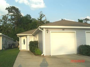 Main picture of 910 Greystone Dr