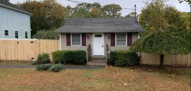 Main picture of 62 Seawanhaka Ave