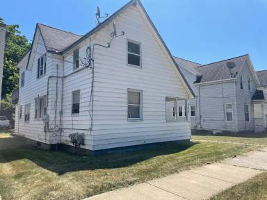 Main picture of 856 Lafayette Ave NE