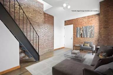 Main picture of 411 E 13th St
