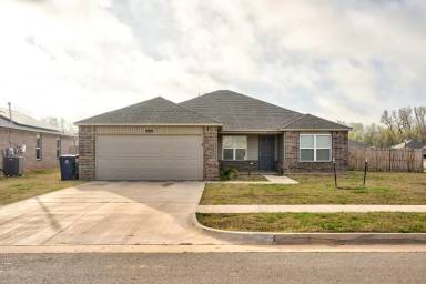 Main picture of 10620 SW 23rd Ter