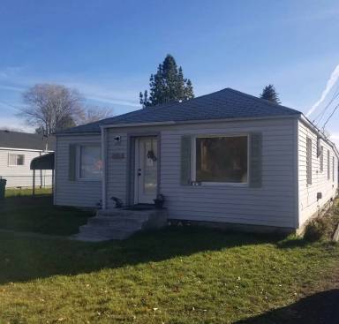 Main picture of 3818 Clinton Ave