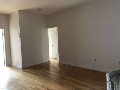 Main picture of 1706 Commonwealth Ave