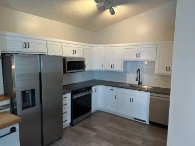 Main picture of 26276 3rd St W