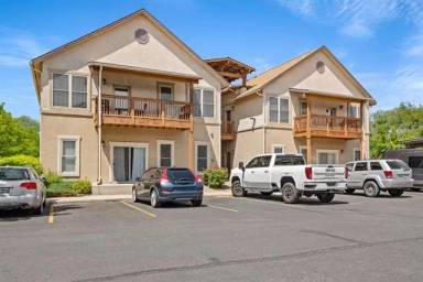 Main picture of 1214 Walnut Ave