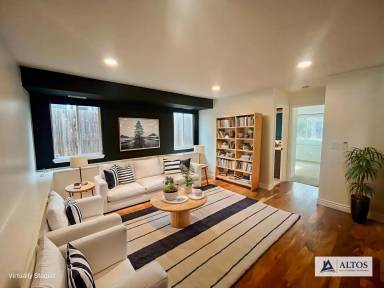 Main picture of 21743 Farmingdale Ct