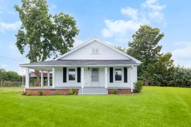 Main picture of 2811 Locust Hill Rd