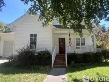 Main picture of 588 Lakeside Valley Dr