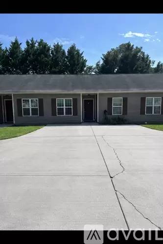 Main picture of 806 Smith Ave