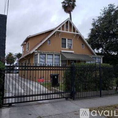 Main picture of 2018 W 27th St