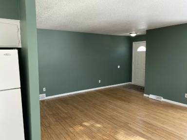 Main picture of 8101 Xerxes Ave N