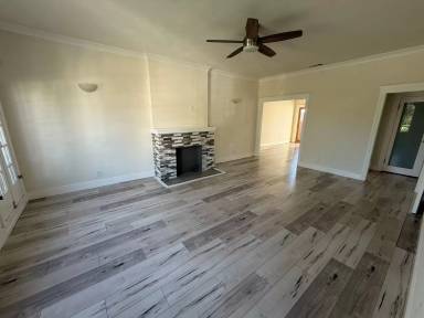 Main picture of 7350 Hollywood Blvd