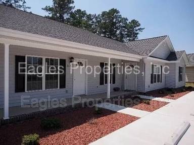 Main picture of Pink Hill Apartments