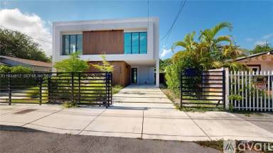 Main picture of 353 NW 50th St