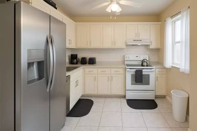 Main picture of 4216 Inverrary Blvd