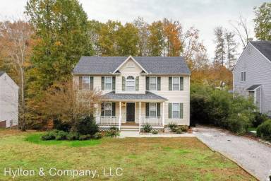 Main picture of 3012 Rolling Hill Dr