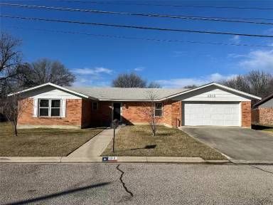 Main picture of 1312 Sherry Ln