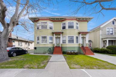 Main picture of 954 Park St