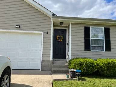 Main picture of 264 Executive Ave